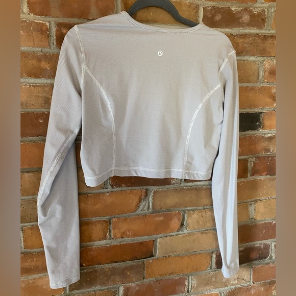 LULULEMON cozy crop top Wee Stripe White Ambient Grey / White long sleeve - Picture 6 of 9